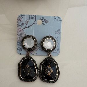 Elegant Black and Gold Dangle Earrings